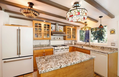 Topanga Casa | Magical Creekside 3 bedroom