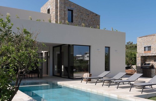 Skaleta Villa | Magical Crete Villa| Villa Liváni | Beautiful Landmark views | Terrace & Private Pool | 4 Bedrooms | Rethymno