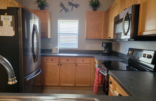 Magic Landings Casa | Magical Family Friendly Pool and Lake House