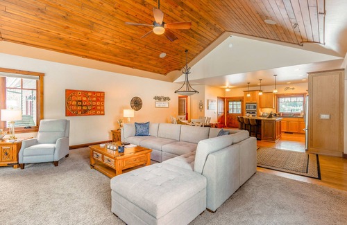 Kalispell Casa | Magical mountain retreat with a firepit, patio, W/D, & central AC - dog-friendly