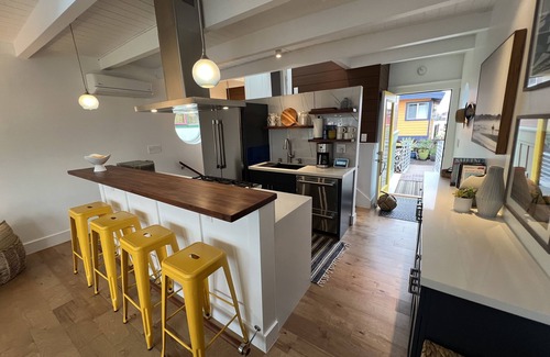 Marin City Alquiler De Eote | Magical Views Floating Home. Modern Styling for a Dream Vacation in Sausalito