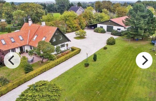 Holloselund Casa | Maglebo Naturvingård & Gæstehus