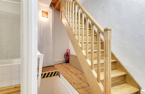 La Salut Casa | Magnífica casa en pleno centro barcelona .de 160 Mts. Dividido en tres estancias