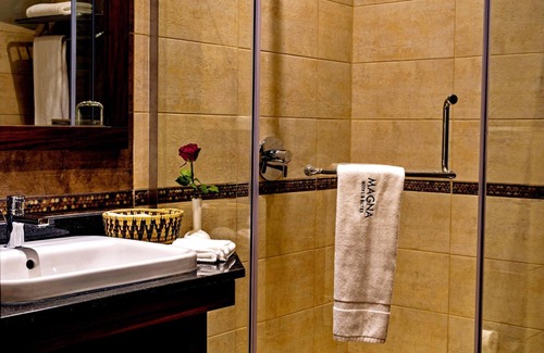 Gigiri Hotel | Magna Hotel and Suites