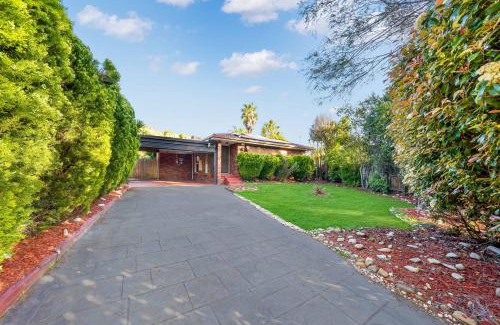 Berwick Casa | Magna Pool, Cabin, Garden, Peace & Resort !