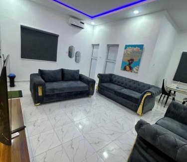 Lagos Apartamento | Magnanimous apartment 2bedroom flat in ogudu