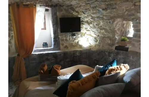 Saint-Andre-de-Cruzieres Cama Y Desayuno | bed & Breakfast