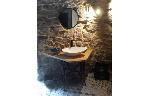 Saint-Andre-de-Cruzieres Cama Y Desayuno | bed & Breakfast