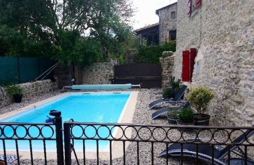 Saint-Andre-de-Cruzieres Cama Y Desayuno | bed & Breakfast