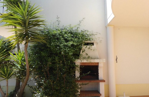 Meia Praia Casa | Magnificent 2 Bed Town House overlooking the beach at Meia Praia