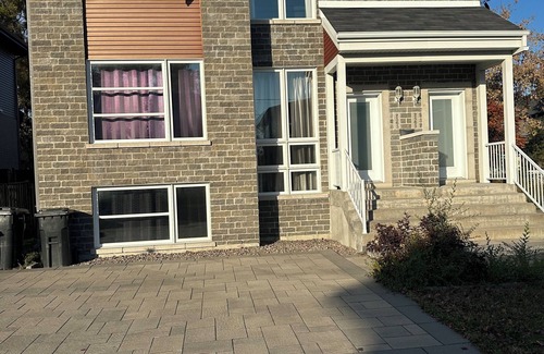 Longueuil Casa | Magnificent 2-storey condo only 15 minutes from downtown Montreal