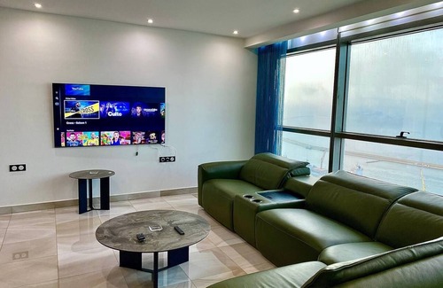 Hai Omaria Apartamento | Magnificent 230m² apartment with a suite and sea view