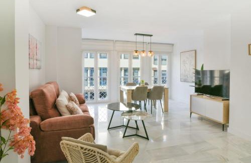 Perchel Sur Apartamento | Magnificent- 2Bd 2Bth- City Center