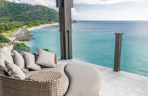 Fryes Beach Villa | Magnífica villa de 4 dormitorios con piscina envolvente
