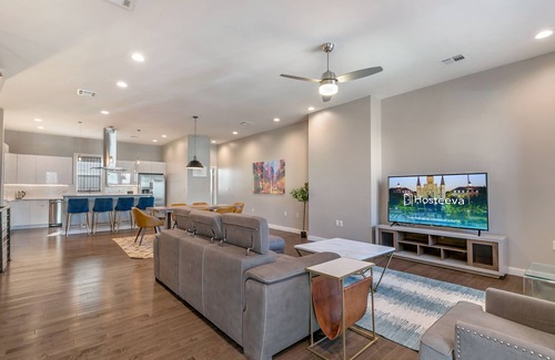 Mid-City Casa | Magnificent 4 Bedroom Townhouse near Lafitte Greenway