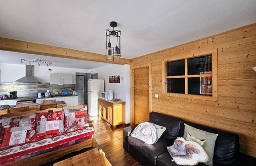 Chapelle-des-Bois Cabaña | Encantadora casa de campo nueva con orientación sur cerca de pistas y senderos