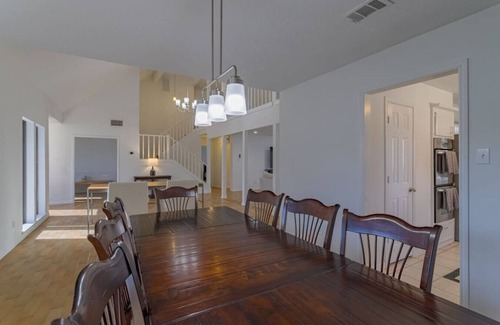 Houston Casa | Magnificent 5br city home