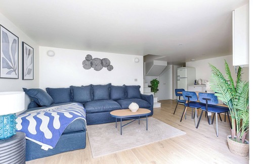 Quartier de la Roquette Apartamento | Magnificent AC Duplex Bastille Le Marais