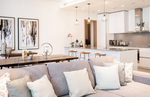 Al Wasl Apartamento | Magnificent Apt with Panoramic Views All Around
