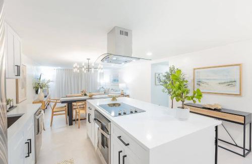 New Smyrna Beach Apartamento | Magnificent Beach Front Condo - Flagler Ave - 111