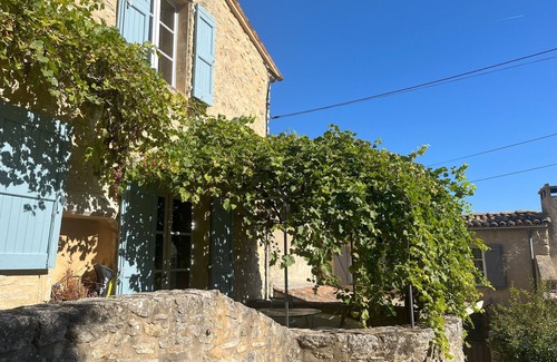 Forcalquier Casa | Magnificent building with swimming pool and garden in the heart of the village