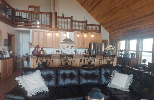 Westcliffe Cabina | The Challenger Lodge