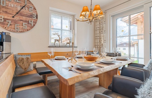 Walchen Chalet De Esquí | Magnificent chalet with wellness and bar