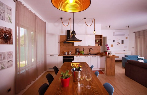 Vintijan Villa | Relájese y los colores de Istria son las palabras que inspirarán su estadía.