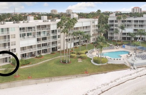 St. Petersburg Condominio | VISTAS DE CONDOMINIO-AGUA DE LUJO DE CALIDAD SUPERIOR DESDE CADA VENTANA-EXCELENTE UBICACIÓN