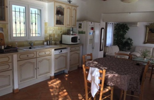 La Farlede Casa | MAGNIFICENT COUNTRY VILLA NEAR THE SEA