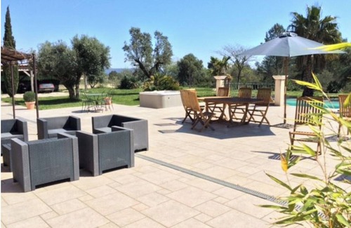 La Farlede Casa | MAGNIFICENT COUNTRY VILLA NEAR THE SEA