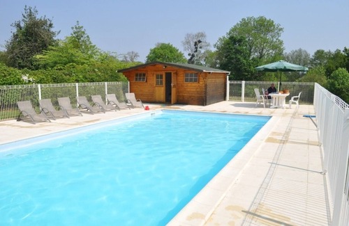 (le) Mesnil Hue Casa | Magnífica casa de piedra con piscina privada climatizada, jardines y WiFi para 2-12