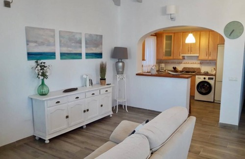 Nerja Cabaña | Villa con Piscina Privada, Barbacoa, Wifi Gratis, Aire Acondicionado, Terrazas