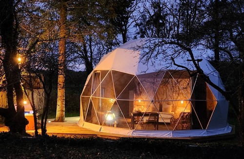 La Chapelle-du-Fest Cabina | Magnificent dome with private jaccuzi
