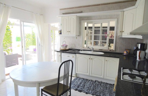 Guia Villa | Magnifico chalet independiente con piscina cerca de comercios