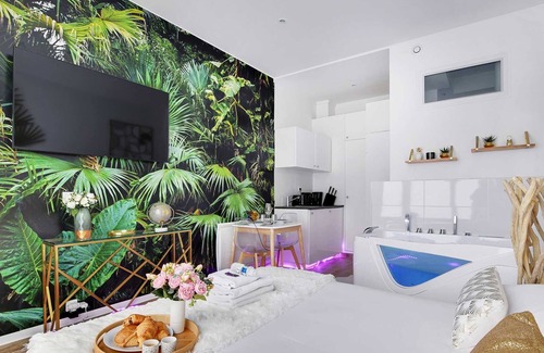 Montmartre Apartamento | Magnificent Flat - 2br/6p - Champs Elysaes