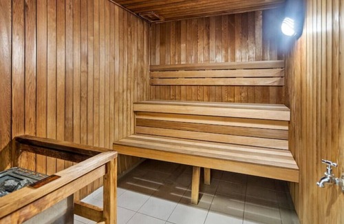 Labrador Apartamento | Magnificent Lux Broadwater 2BRM