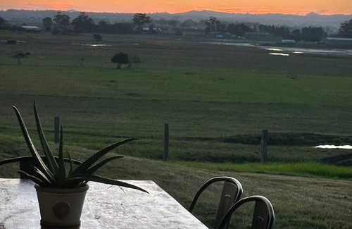 Hinton Casa | Magnificent luxury country estate with massive views-easy 1.5 hr to Sydney