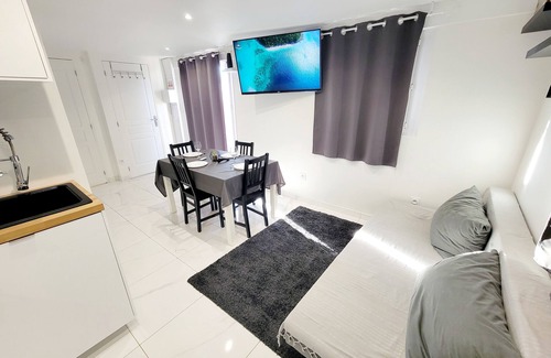 Juvignac Casa | Magnificent maisonnette with private pool, 25min from beaches, 5 minutes from Montpellier