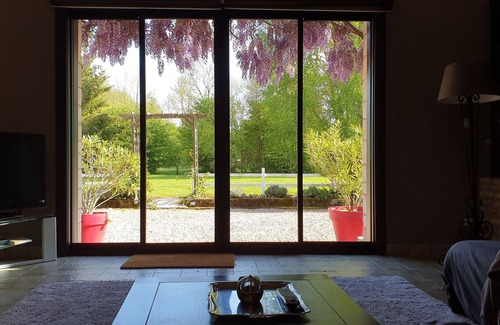 Ri Casa | Magnífica casa a los pies de la Suiza normanda