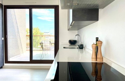 Les Deveses Apartamento | Magnificent penthouse with sea view, very close to beach and child-friendly pool