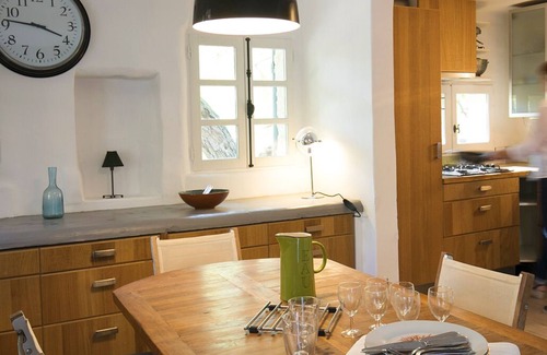 Crillon-le-Brave Casa | Magnificent restored farmhouse in Crillon-le-Brave with swimming pool