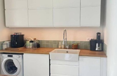 Saint-Lambert Apartamento | Magnificent sea view apartment 5 minutes from the beach!