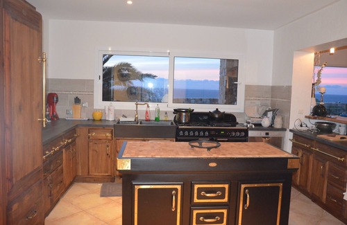 Marine de Saint Ambroggio Villa | Magnífica vista al mar, pequeña cala a 50m, playas y tiendas a pie.