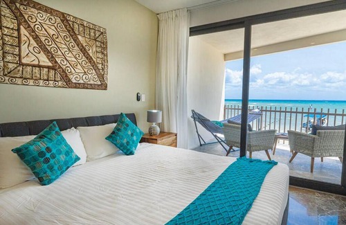 Zazil-ha Apartamento | Magnificent Seafront Flat