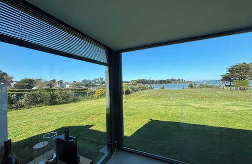 Arzon Casa | Magnificent Seaside House