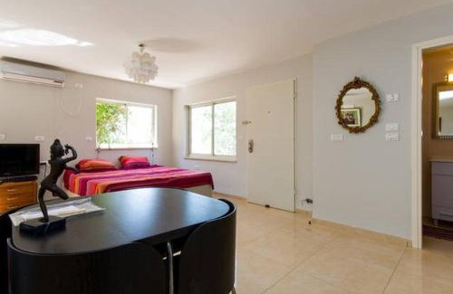 Zikhron Ya'aqov Apartamento | Magnificent studio in Zichron yaakov sea view and garden