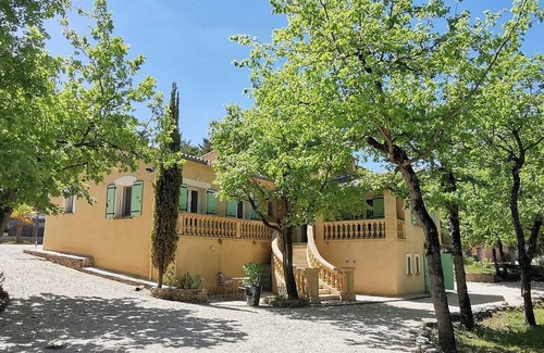 Faucon Apartamento | Magnificent studio in a superb villa at the foot of Mont Ventoux