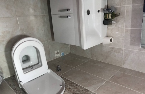 Uludag Casa | Magnífica terraza con vista a la ciudad / baño privado