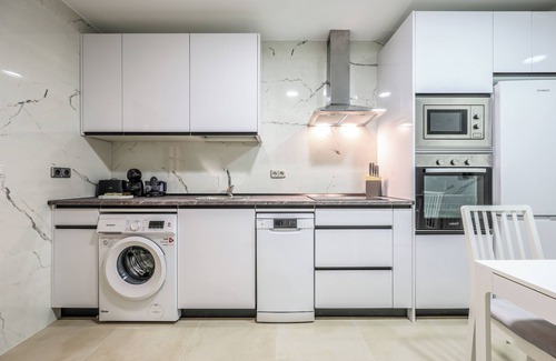 Almagro Apartamento | Magnificent three-bedroom apartment in Chamberí
